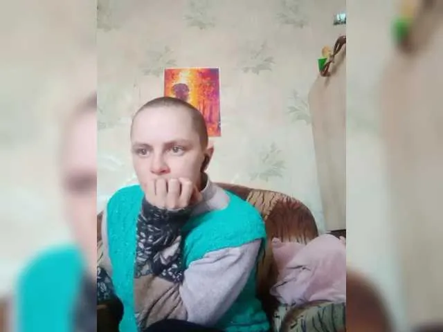 Live sex webcam photo for REPTILIAY #290511884