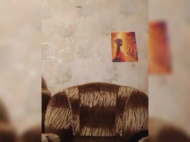 Live sex webcam photo for REPTILIAY #290596804