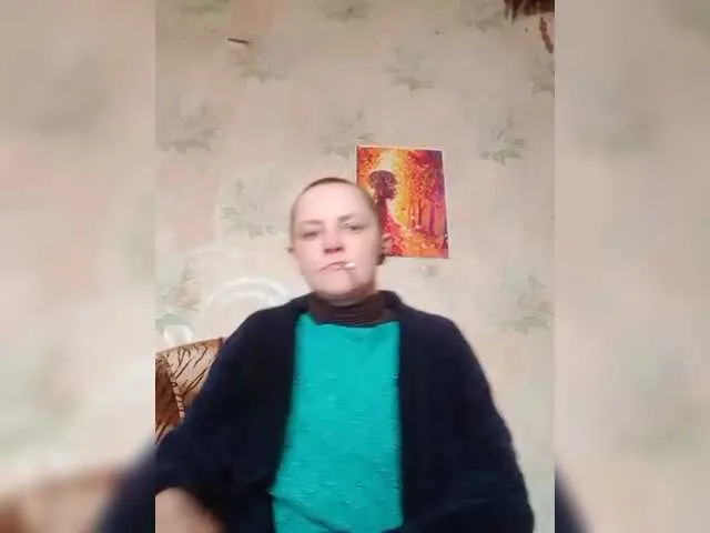 Live sex webcam photo for REPTILIAY #290600875