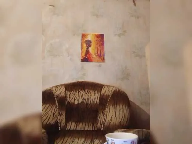 Live sex webcam photo for REPTILIAY #290910889