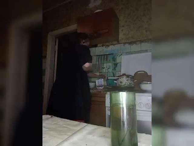 Live sex webcam photo for REPTILIAY #291085802