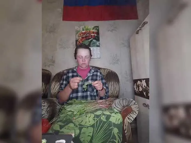 Live sex webcam photo for REPTILIAY #291240639