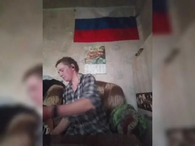 Live sex webcam photo for REPTILIAY #291268416