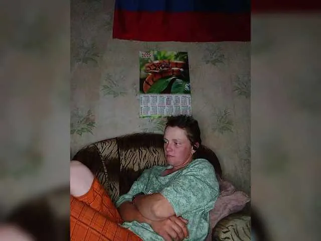 Live sex webcam photo for REPTILIAY #291448596