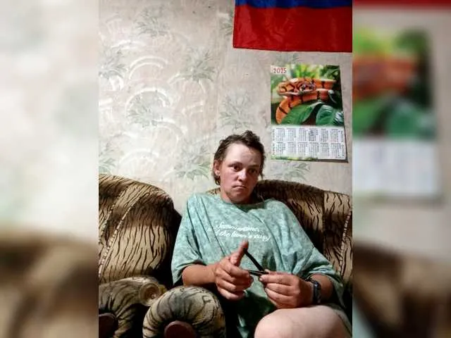 Live sex webcam photo for REPTILIAY #291682660