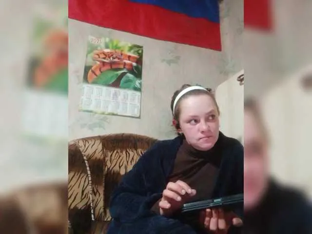 Live sex webcam photo for REPTILIAY #292157101