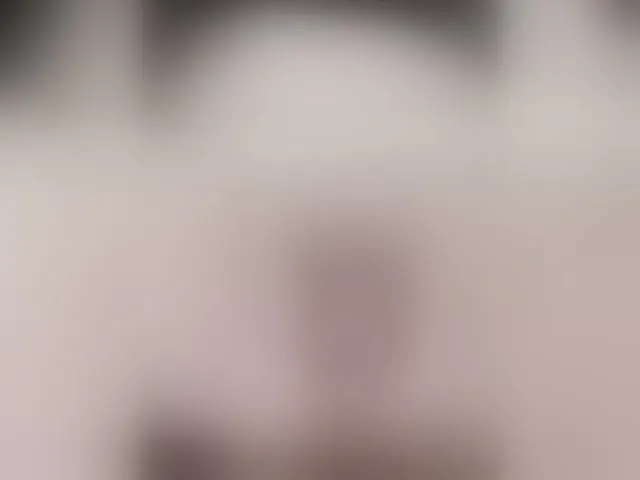 Live sex webcam photo for REPTILIAY #292436386