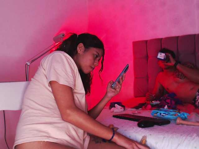 Live sex webcam photo for RIICKY-HOT #275795146