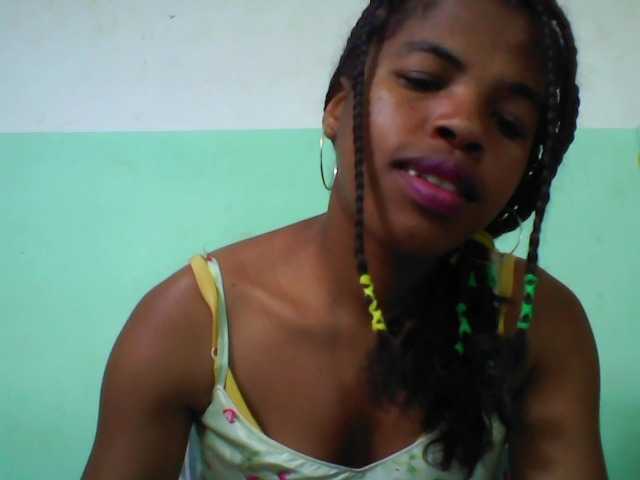 Live sex webcam photo for ROCHELLE1 #278269952