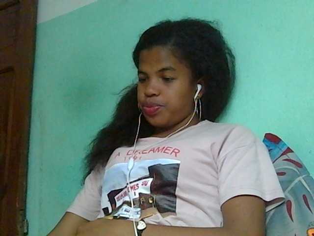 Live sex webcam photo for ROCHELLE1 #289903358