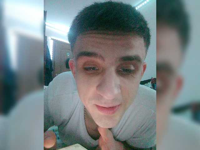 Live sex webcam photo for ROMANTIKOVUCH #277579624