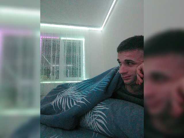 Live sex webcam photo for ROMANTIKOVUCH #277766212