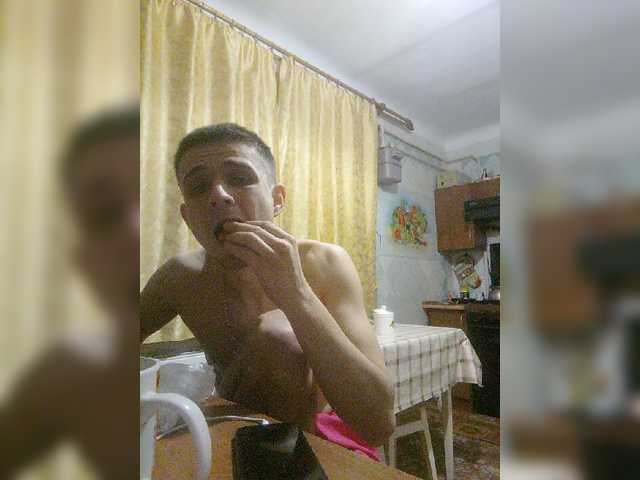 Live sex webcam photo for ROMANTIKOVUCH #278053137