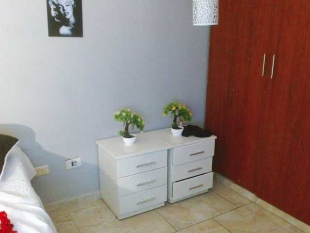 Live sex webcam photo for ROOSGONZALEX #274462740