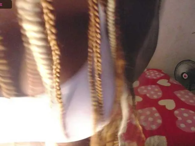 Live sex webcam photo for ROOSGONZALEX #278001177