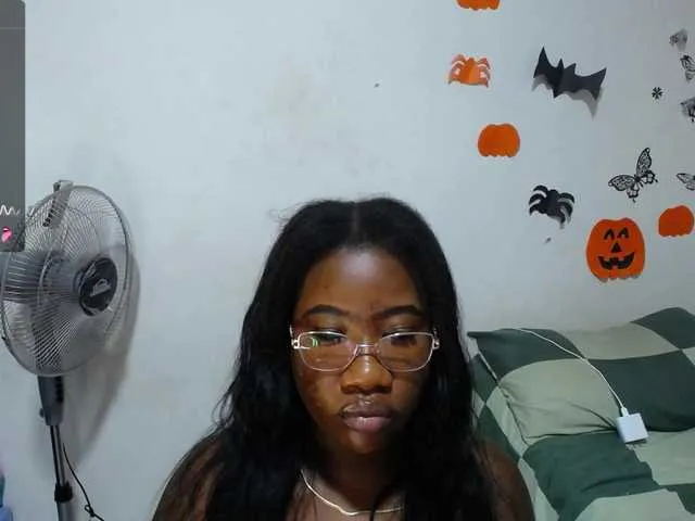 Live sex webcam photo for ROOSGONZALEX #290126114