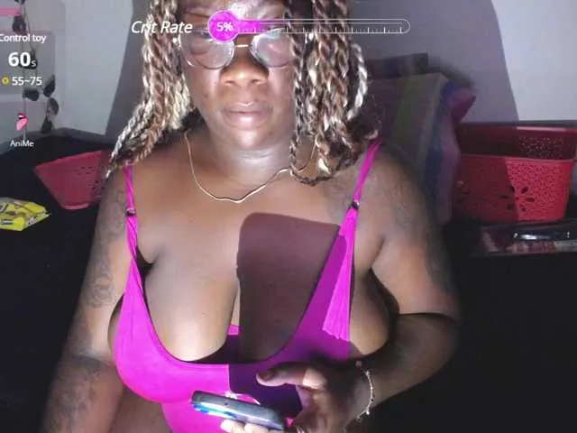 Live sex webcam photo for ROOSGONZALEX #290604548