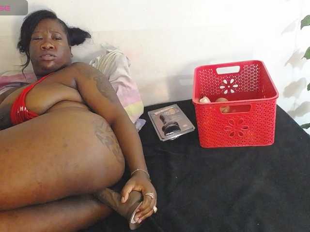 Live sex webcam photo for ROOSGONZALEX #290756108