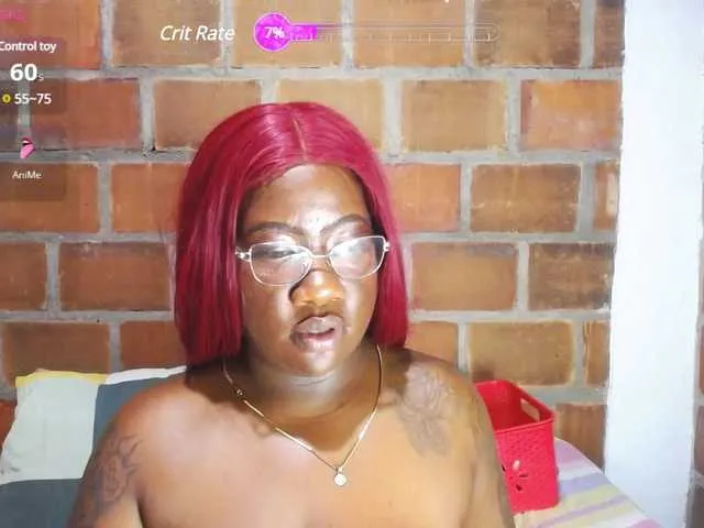 Live sex webcam photo for ROOSGONZALEX #291170973