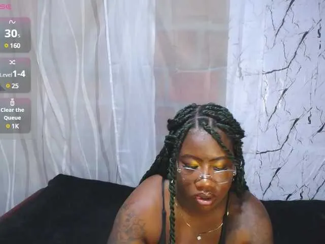 Live sex webcam photo for ROOSGONZALEX #291426781