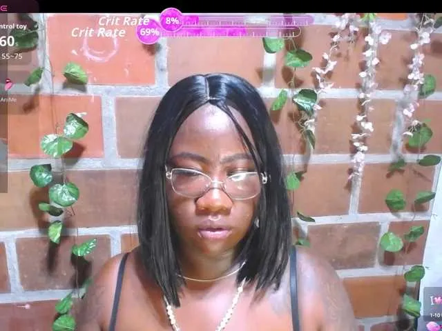 Live sex webcam photo for ROOSGONZALEX #291813507