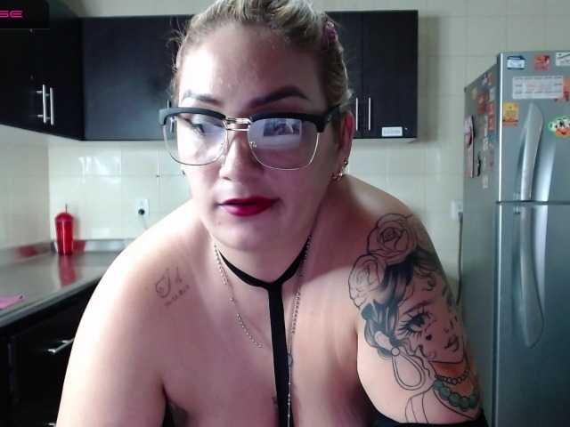 Live sex webcam photo for ROUUSSEE #272558936