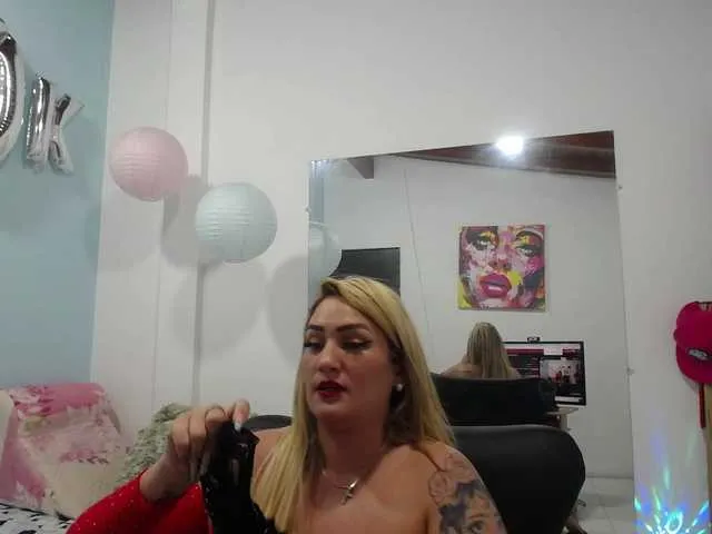 Live sex webcam photo for ROUUSSEE #273738332