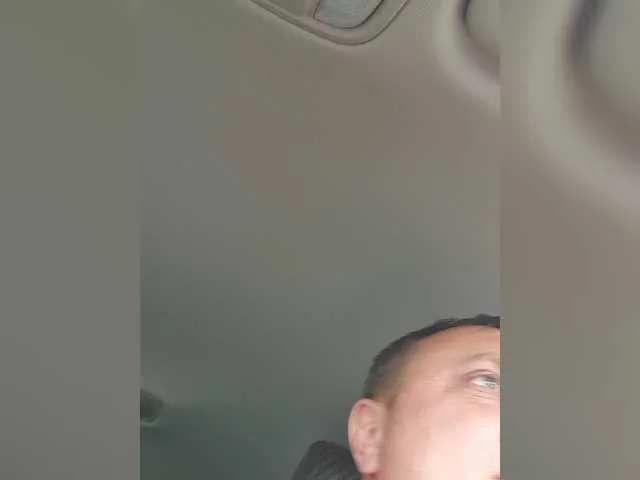 Live sex webcam photo for RTzai #273812244