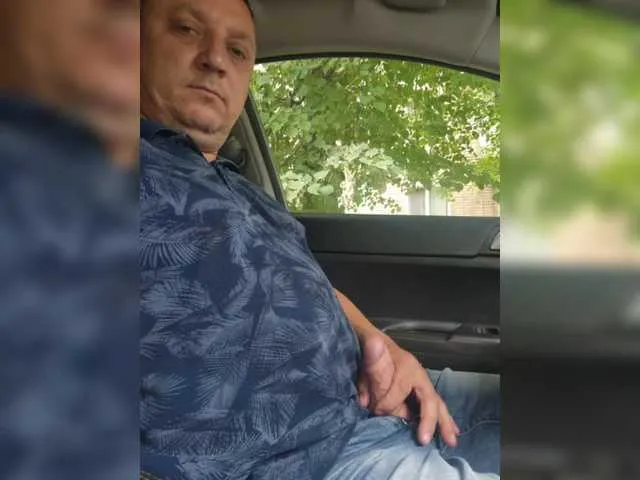 Live sex webcam photo for RTzai #291258947