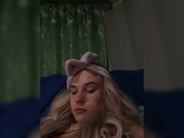 Live sex webcam photo for Raaabbits #277548820