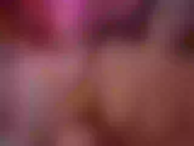 Live sex webcam photo for RachaelRay69 #290471558