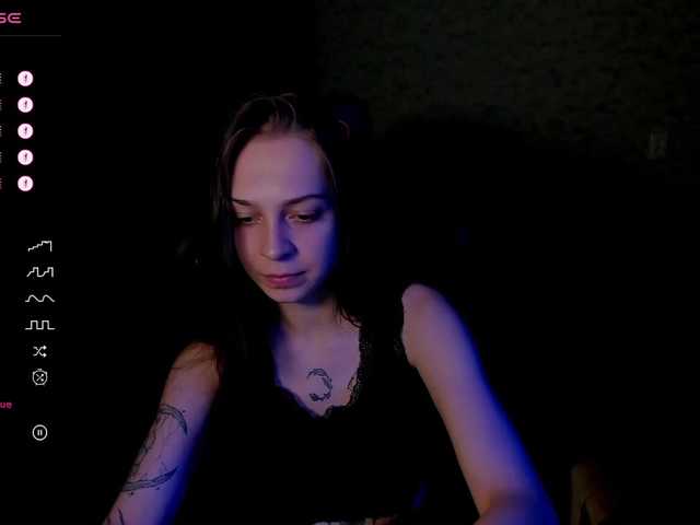 Live sex webcam photo for Rachel-Sharps #276696988