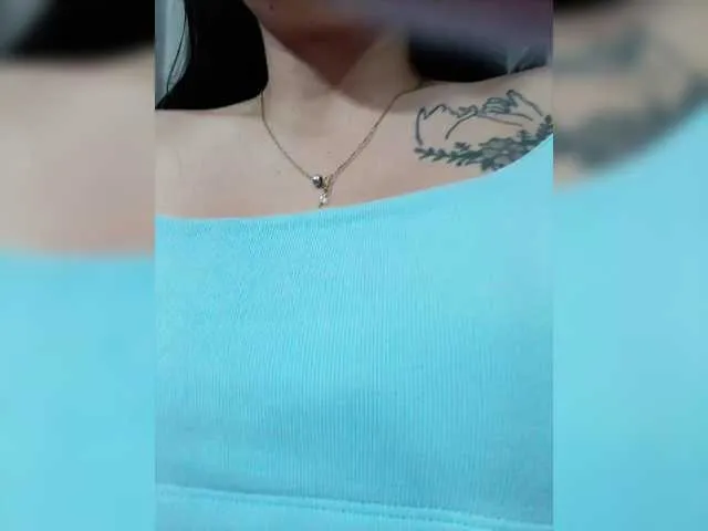Live sex webcam photo for RachelCooper #291489962