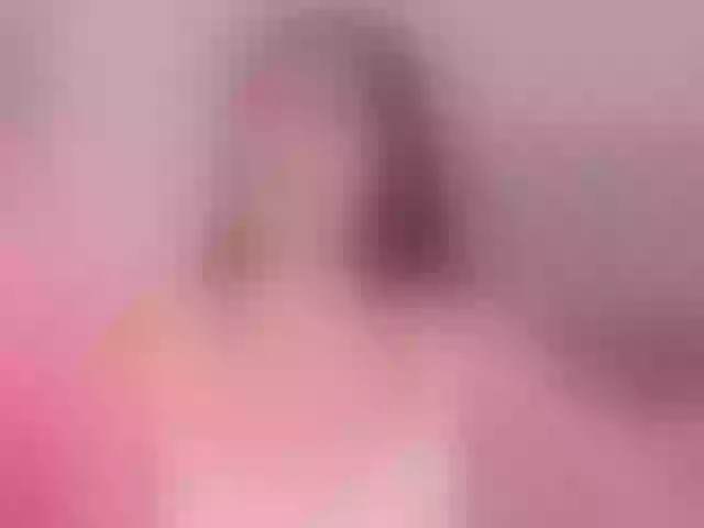 Live sex webcam photo for RachelCooper #292078511