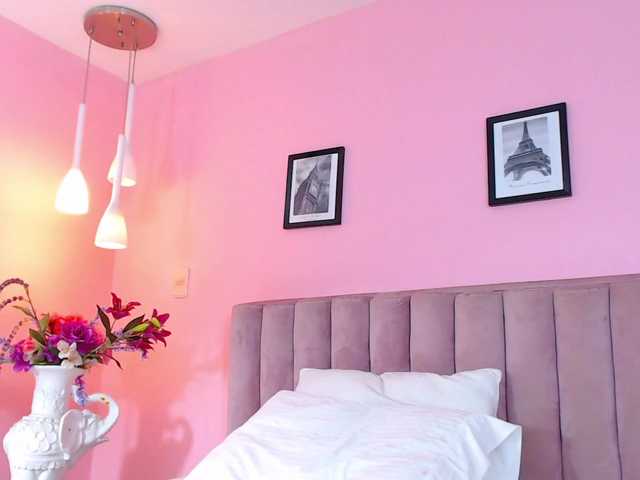 Live sex webcam photo for RachelCupper #276518078