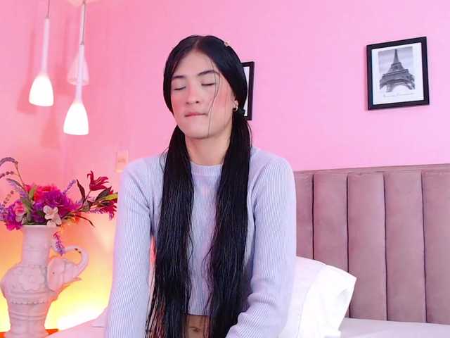 Live sex webcam photo for RachelCupper #276529225