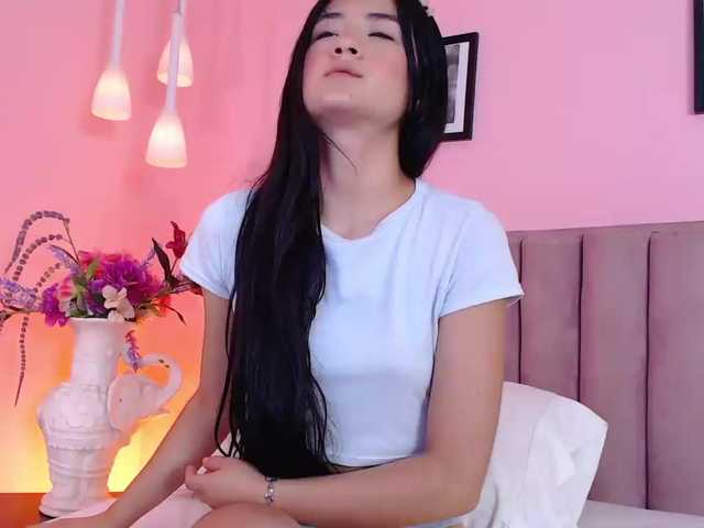 Live sex webcam photo for RachelCupper #276570832