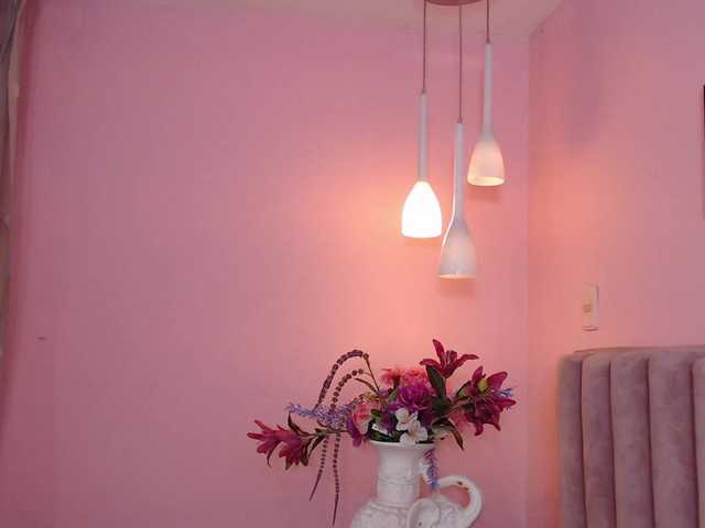 Live sex webcam photo for RachelCupper #276917126