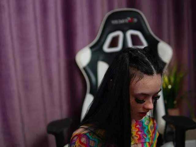 Live sex webcam photo for RachelRave #290345275