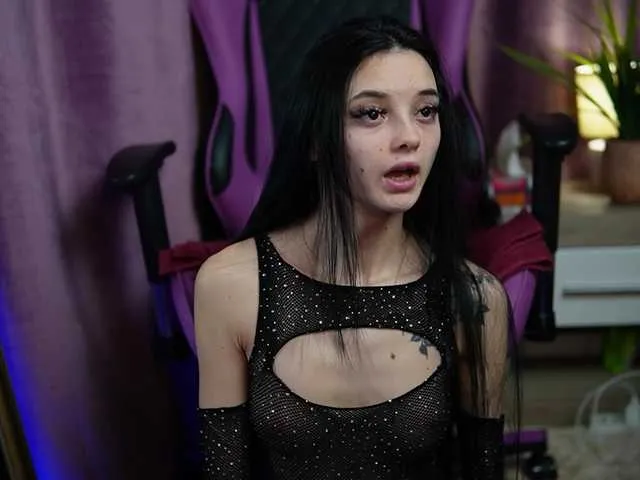 Live sex webcam photo for RachelRave #290389925