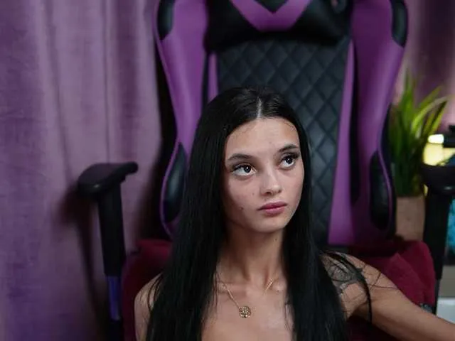 Live sex webcam photo for RachelRave #290754490