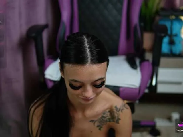 Live sex webcam photo for RachelRave #291350241