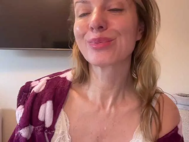 Live sex webcam photo for RachelSweet #290826039