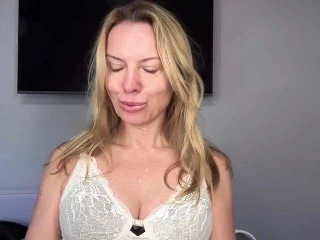 Live sex webcam photo for RachelSweet #291026818