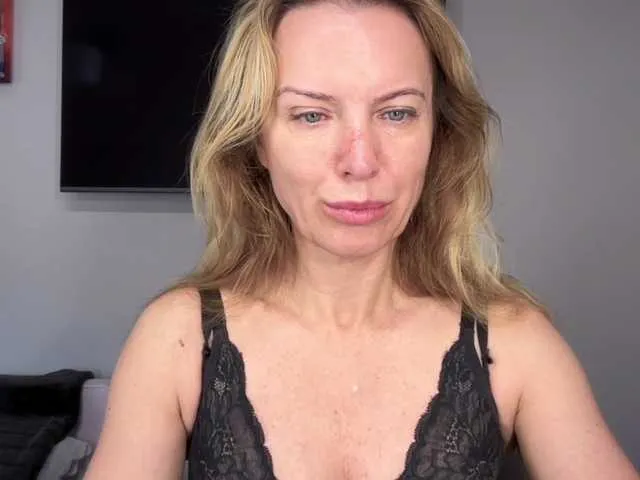 Live sex webcam photo for RachelSweet #291136361