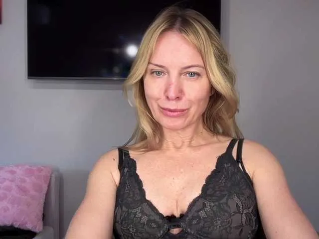 Live sex webcam photo for RachelSweet #291161262