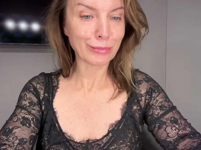 Live sex webcam photo for RachelSweet #291839696