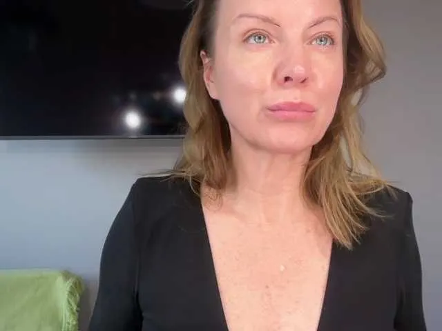 Live sex webcam photo for RachelSweet #292073997