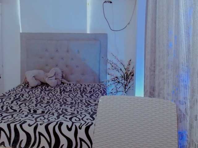 Live sex webcam photo for Rachelcute #271911514