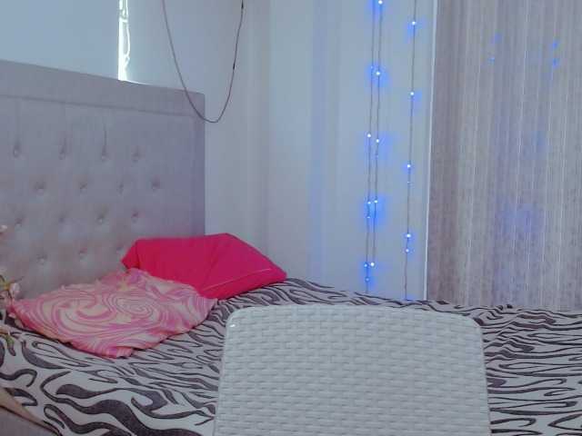 Live sex webcam photo for Rachelcute #273449011